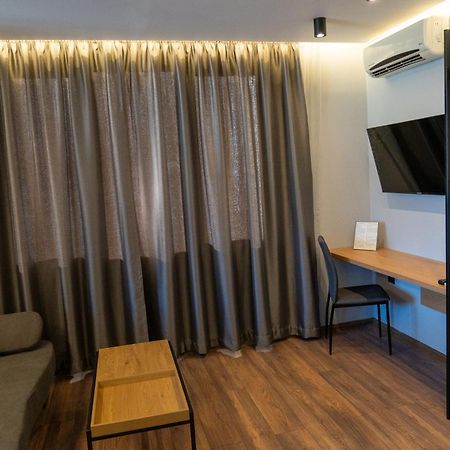 Family Hotel Pak Tam คาร์โลโว ภายนอก รูปภาพ