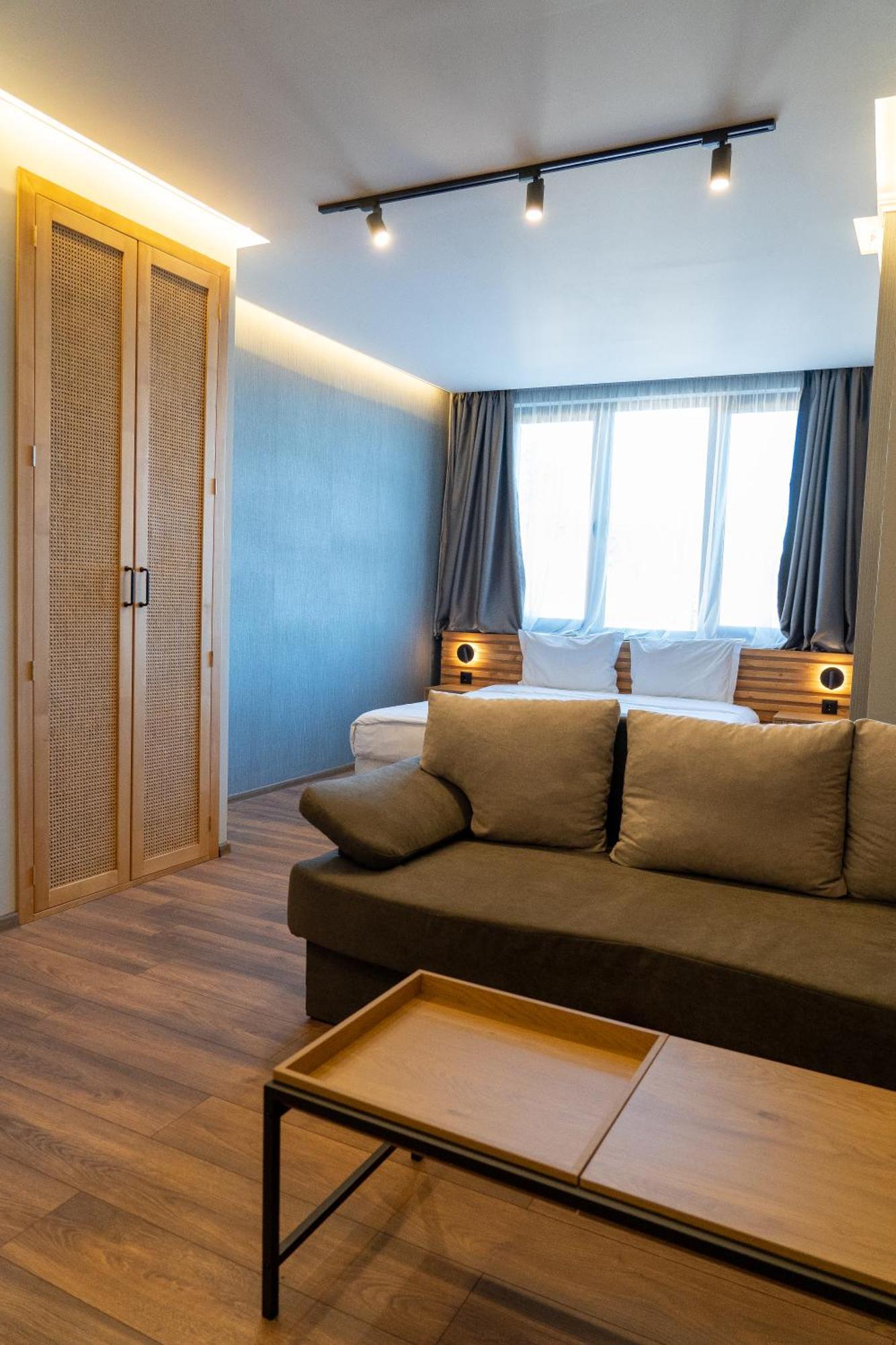 Family Hotel Pak Tam คาร์โลโว ภายนอก รูปภาพ