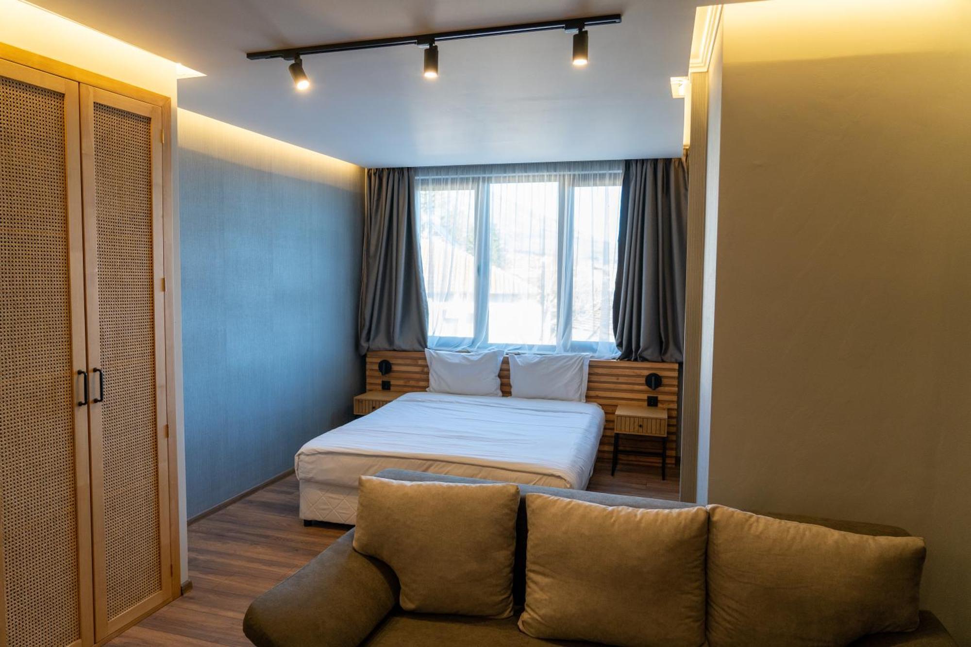 Family Hotel Pak Tam คาร์โลโว ภายนอก รูปภาพ